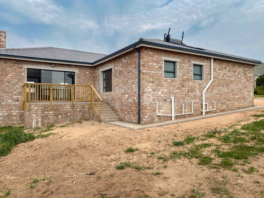 3 Bedroom Property for Sale in Albertinia Western Cape